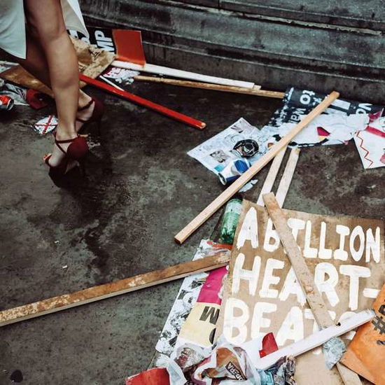 Billion Heartbeats - Mystery Jets - Música - CAROLINE - 0602577914126 - 26 de junho de 2020