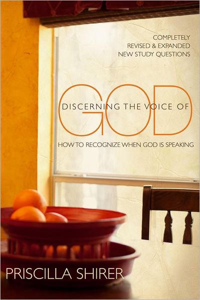 Cover for Priscilla C. Shirer · Discerning the Voice of God (Paperback Book) [Revised, Updated edition] (2012)