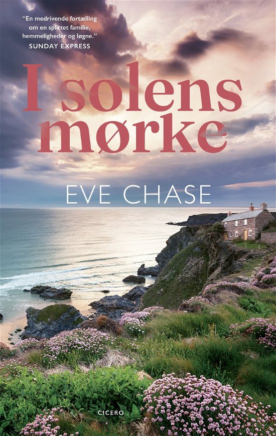 Cover for Eve Chase · I solens mørke (Sewn Spine Book) [1er édition] (2024)