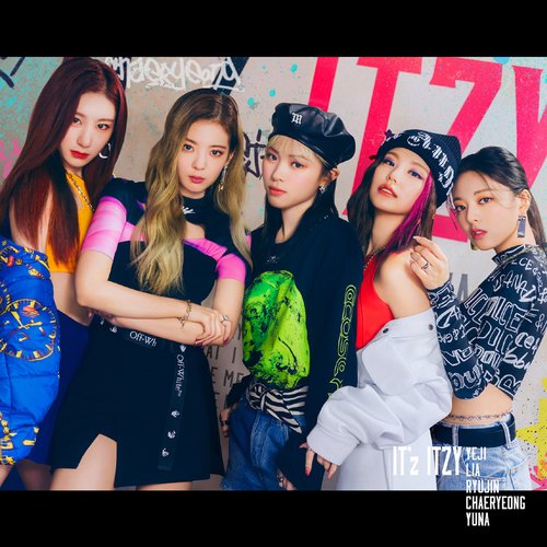 Cover for Itzy · It'z Itzy (CD) (2021)