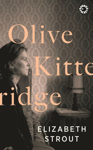 Cover for Elizabeth Strout · Olive Kitteridge (Paperback Book) (2020)