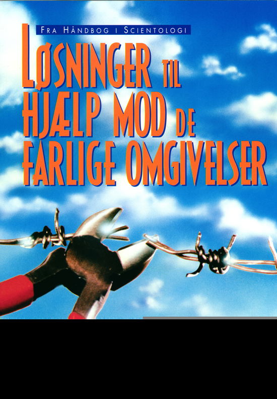 Cover for L. Ron Hubbard · Løsninger til Hjælp mod De Farlige Omgivelser (Hæftet bog) [1. udgave] (2021)