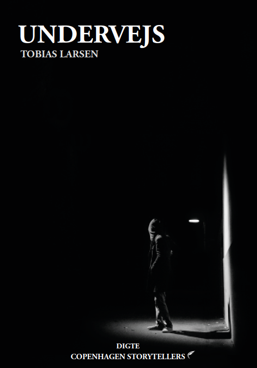 Cover for Tobias Larsen · Undervejs (Sewn Spine Book) [1st edition] (2016)