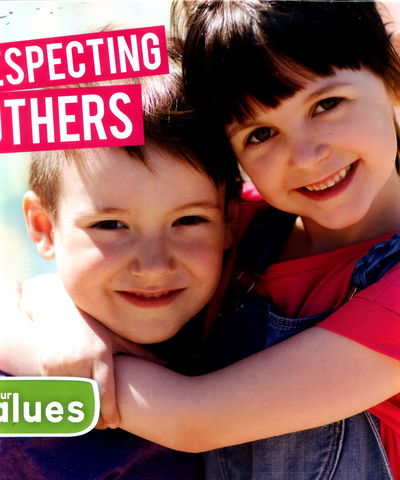 Respecting Others - Our Values - Steffi Cavell-Clarke - Bücher - BookLife Publishing - 9781786371140 - 28. September 2016