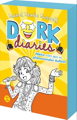 DORK Diaries, Band 03: Nikkis (nicht ganz so) phänomenaler Auftritt - Rachel Renée Russell - Książki - Schneiderbuch - 9783505152153 - 20 sierpnia 2024