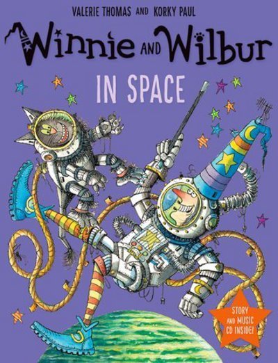 Cover for Thomas, Valerie (, Victoria, Australia) · Winnie and Wilbur in Space with audio CD (Bog) (2016)