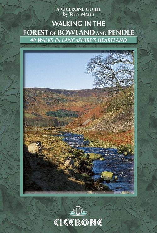 Walking in the Forest of Bowland and Pendle: 40 walks in Lancashire's Area of Outstanding Natural Beauty - Terry Marsh - Libros - Cicerone Press - 9781852845155 - 12 de julio de 2022