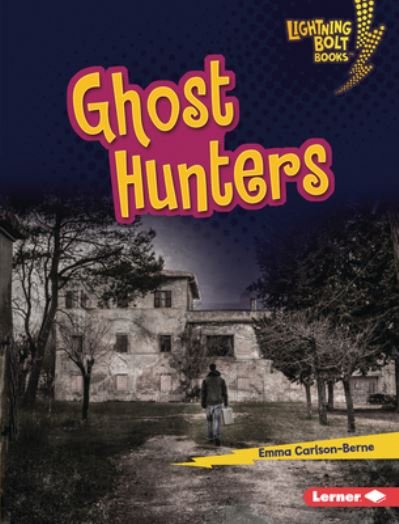 Cover for Emma Carlson Berne · Ghost Hunters (Buch) (2023)