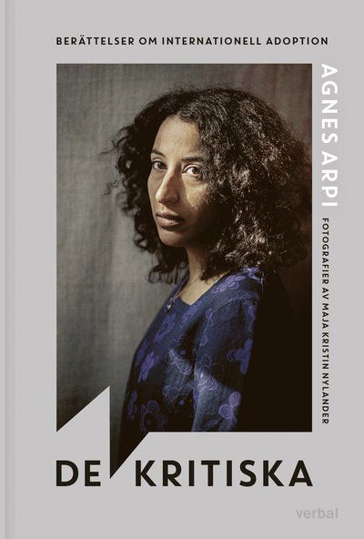 Cover for Agnes Arpi · De kritiska (Innbunden bok) (2023)