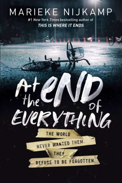 Cover for Marieke Nijkamp · At the End of Everything (Paperback Bog) (2023)