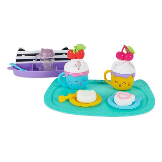 Cover for Spin Master · Gabby'S Dollhouse - Sprinkle Time Hot Cocoa Set (6067216) (Legetøj)