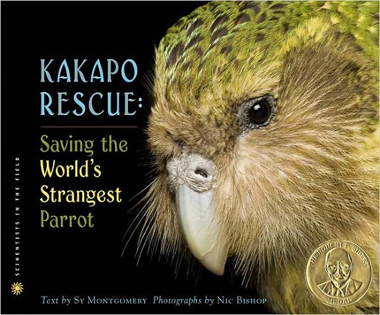 Cover for Montgomery Sy Montgomery · Kakapo Rescue: Saving the World's Strangest Parrot - Scientists in the Field Series (Hardcover bog) (2010)