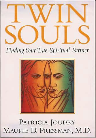 Cover for Patricia Joundry - Maurie Pressman · Twin Souls - Finding Your True Spiritual Partner (Paperback Book) [New edition] (2014)