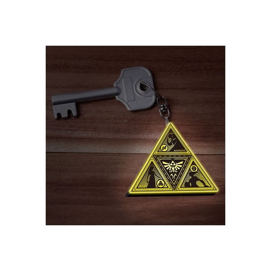 Nintendo Triforce Keyring Light - Paladone - Produtos - Paladone - 5055964706173 - 28 de outubro de 2020