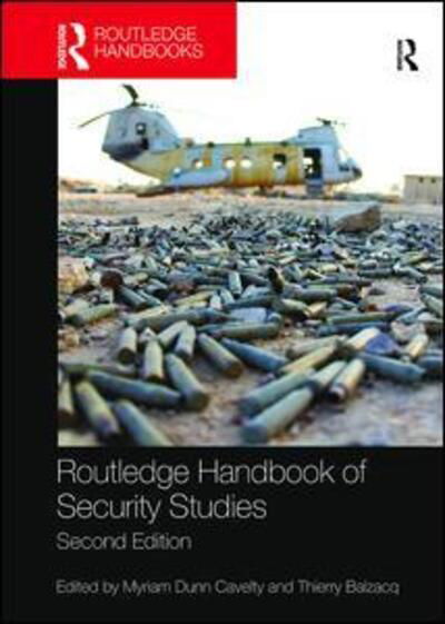 Cover for Myriam Dunn Cavelty · Routledge Handbook of Security Studies (Paperback Bog) (2018)