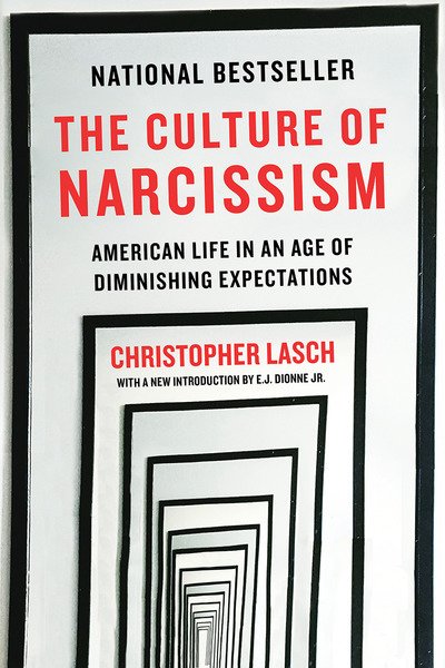 Cover for Christopher Lasch · The Culture of Narcissism: American Life in An Age of Diminishing Expectations (Paperback Bog) (2018)