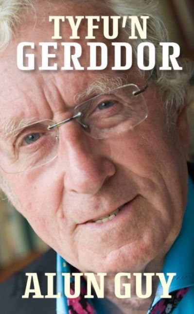 Cover for Alun Guy · Tyfu'n Gerddor (Pocketbok) (2022)