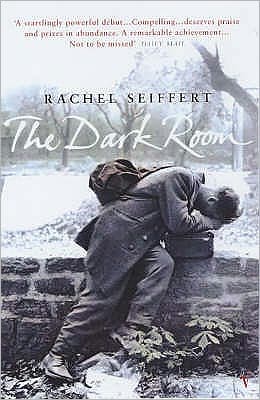 Cover for Rachel Seiffert · The Dark Room: World War 2 Fiction (Paperback Book) (2002)