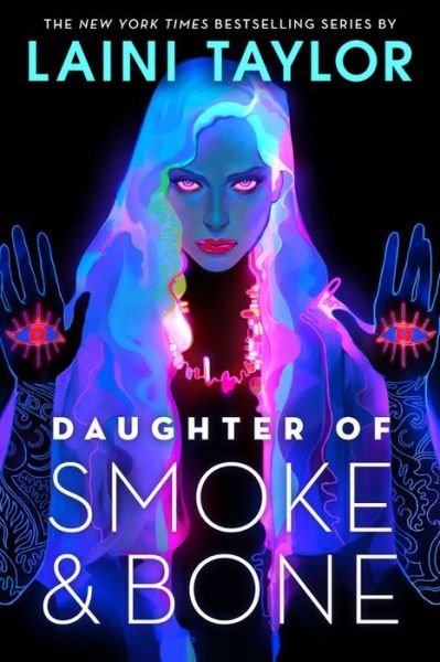 Cover for Laini Taylor · Daughter of Smoke &amp; Bone (Bog) (2020)