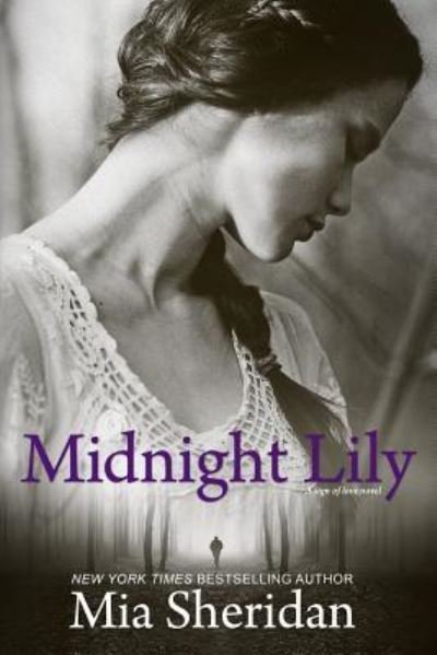 Cover for Mia Sheridan · Midnight Lily (Paperback Bog) (2016)
