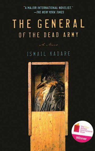 Cover for Ismail Kadare · The General of the Dead Army: a Novel (Taschenbuch) [Tra edition] (2012)