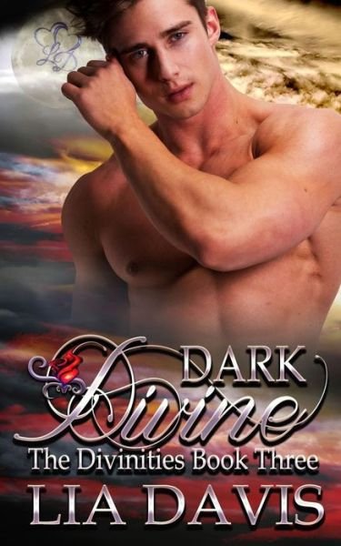 Cover for Lia Davis · Dark Divine (Paperback Bog) (2016)