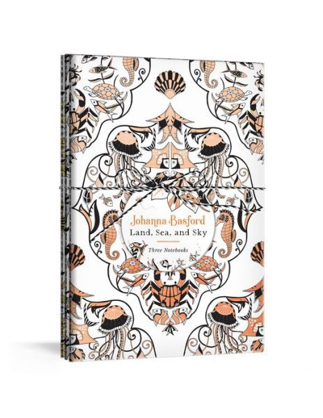 Johanna Basford Land, Sea, and Sky: Three Colourable Notebooks - Johanna Basford - Bøger - Random House USA Inc - 9781984826190 - 10. marts 2020