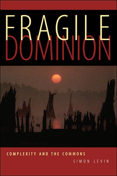Fragile Dominion - Simon Levin - Books - INGRAM PUBLISHER SERVICES US - 9780738203195 - June 9, 2000