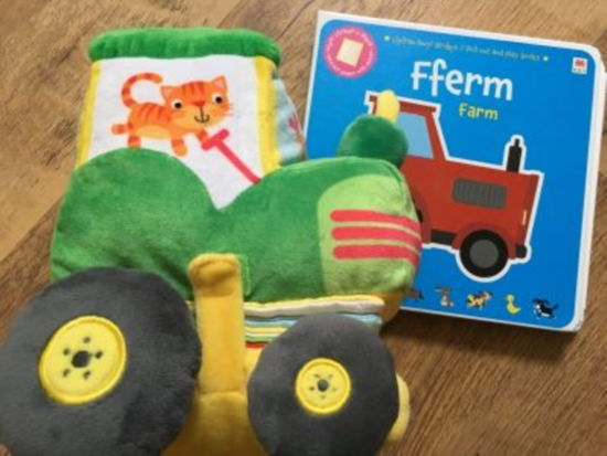 Tudur y Tractor a Llyfr Babi - Yo-yo - Produtos - Rily Publications Ltd - 9781849670197 - 26 de outubro de 2017