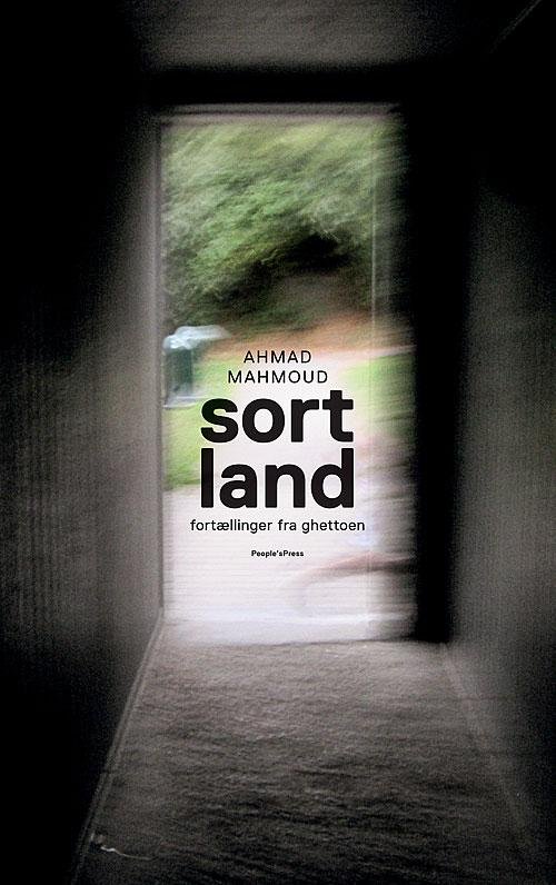 Cover for Ahmad Mahmoud · Sort land (Hæftet bog) [1. udgave] (2015)