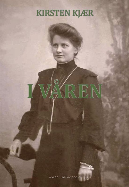 Kirsten Kjær · I våren (Sewn Spine Book) [1. Painos] (2024)