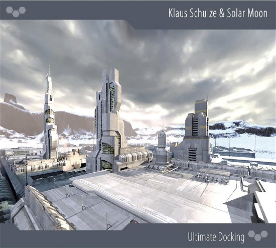 Ultimate Docking - Klaus Schulze & Solar Moon - Música - MIG - 0885513016201 - 2 de fevereiro de 2024