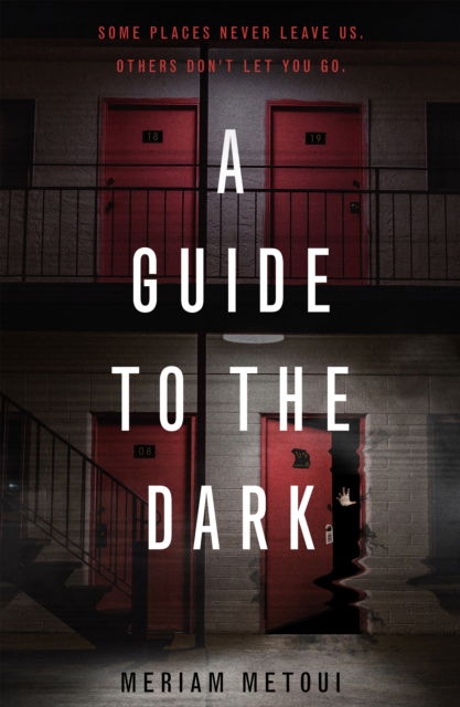 A Guide to the Dark - Meriam Metoui - Książki - Palgrave USA - 9781250863201 - 19 sierpnia 2024