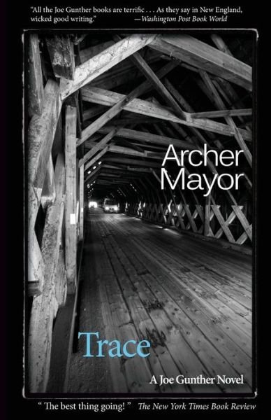 Cover for Archer Mayor · Trace (Paperback Book) (2019)