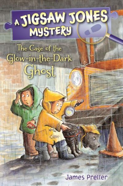 Jigsaw Jones: The Case of the Glow-in-the-Dark Ghost - Jigsaw Jones Mysteries - James Preller - Kirjat - Feiwel & Friends - 9781250110206 - tiistai 8. elokuuta 2017