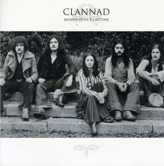 "Clannad": A Life Time in Pictures - Barbara Bennett - Books - Clannad Music - 9780955845208 - March 23, 2010