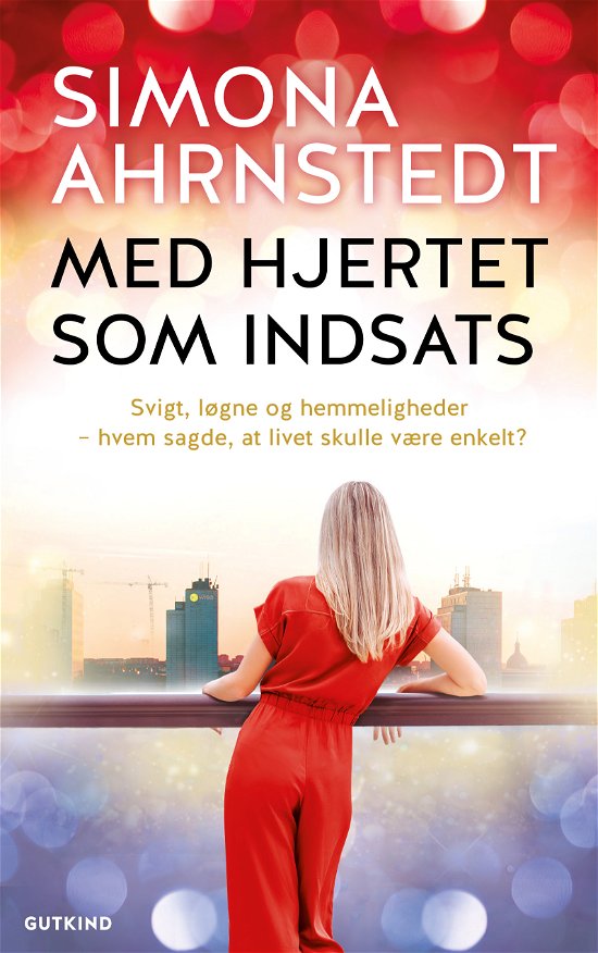 Cover for Simona Ahrnstedt · Modsætninger mødes: Med hjertet som indsats (Sewn Spine Book) [1º edição] (2021)