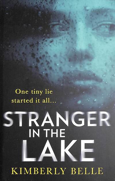 Cover for Kimberly Belle · Stranger In The Lake (Paperback Book) (2020)