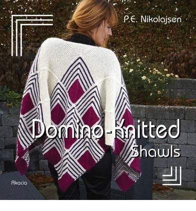 Cover for P.E. Nikolajsen · Domino-knitted shawls (Cardboard Book) [1er édition] (2013)