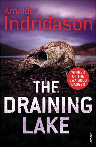 The Draining Lake - Reykjavik Murder Mysteries - Arnaldur Indridason - Bøker - Vintage Publishing - 9780099542216 - 7. oktober 2010