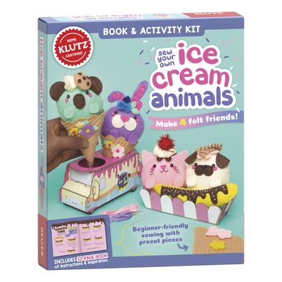 Sew Your Own Ice Cream Animals (Klutz) - Klutz - Editors of Klutz - Kirjat - Scholastic US - 9781338702217 - torstai 3. helmikuuta 2022