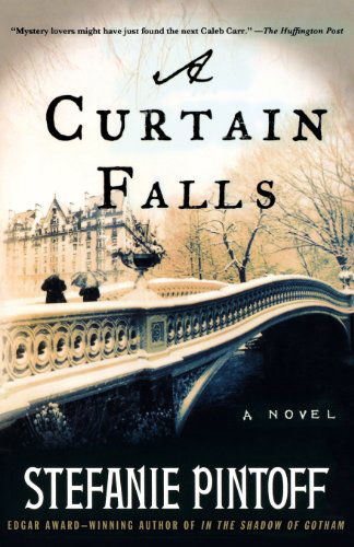 Cover for Stefanie Pintoff · A Curtain Falls (Paperback Book) (2011)