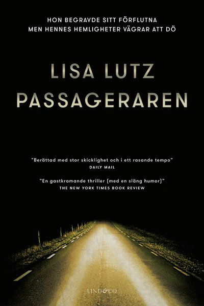 Cover for Lisa Lutz · Passageraren (Gebundesens Buch) (2018)