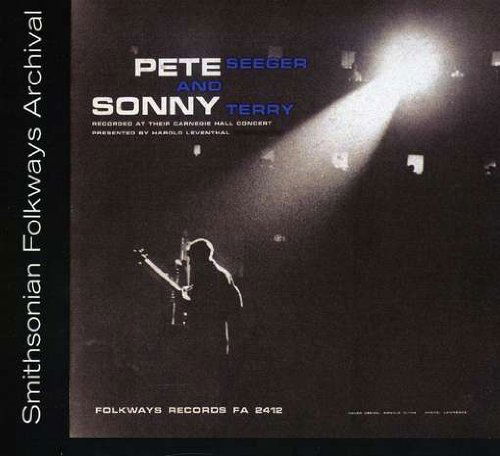 Pete Seeger and Sonny Terry at Carnegie Hall - Pete Seeger - Musiikki - Folkways - 0093070241220 - keskiviikko 30. toukokuuta 2012