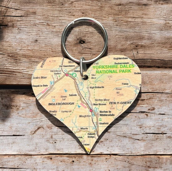 Cover for OS Map Wooden Heart Key-ring - Yorkshire Dales National Park (MERCH) (2025)