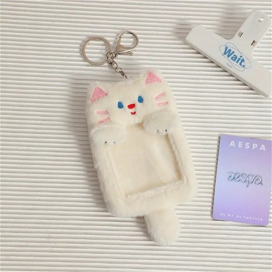 Cover for PLUSH PHOTOCARD KEYRING HOLDER · Cute White Kitty (Nyckelring) [White Kitty edition] (2024)