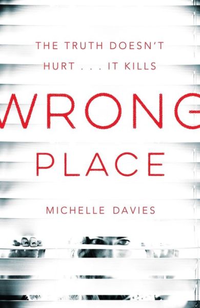 Cover for Michelle Davies · Wrong Place - DC Maggie Neville (Paperback Book) [Main Market Ed. edition] (2017)