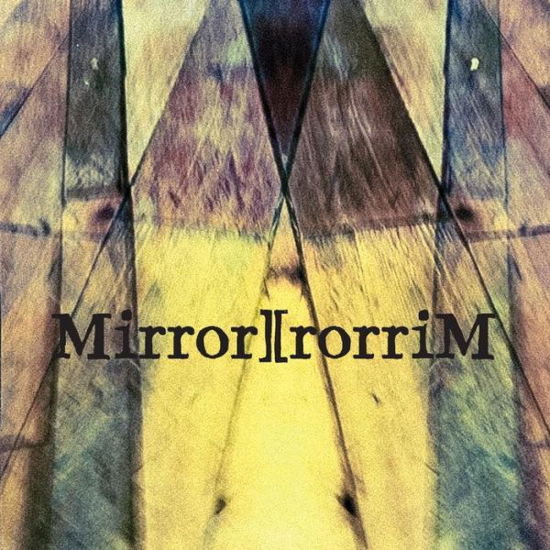 Little Alice · Mirror][rorriM (Paperback Book) (2017)