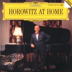 Horowitz at Home - Vladimir Horowitz - Música - POL - 0028942777224 - 21 de dezembro de 2001