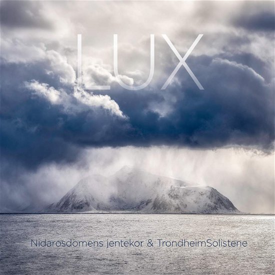Lux - Nidarosdomens Jentekor / Trondheim Solistene - Muziek - 2L - 7041888524229 - 18 januari 2019